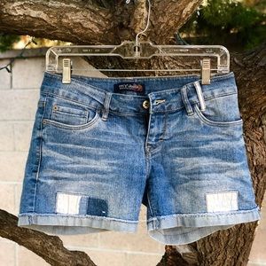 Levi’s distressed shorts